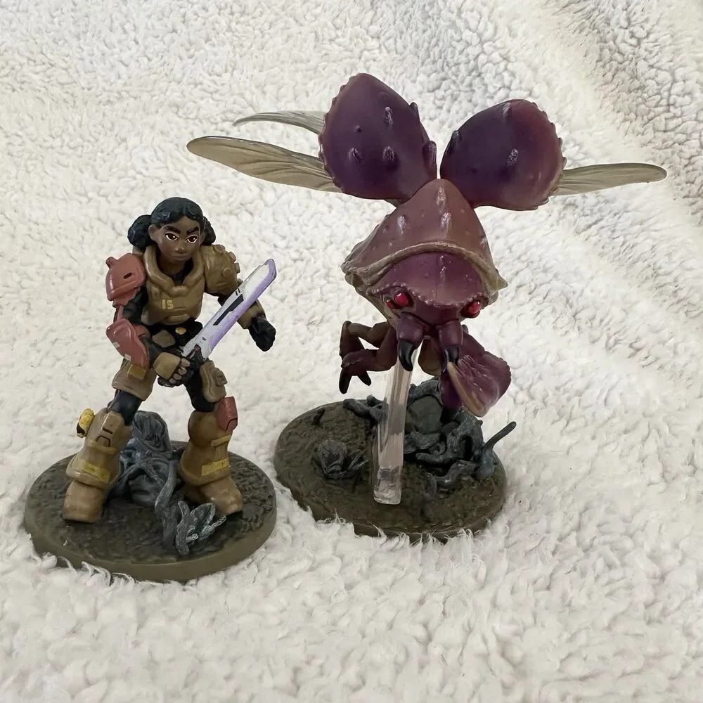 Disney Pixar Lightyear Movie Izzy Hawthorne and Bug Figures GDJ-P-141